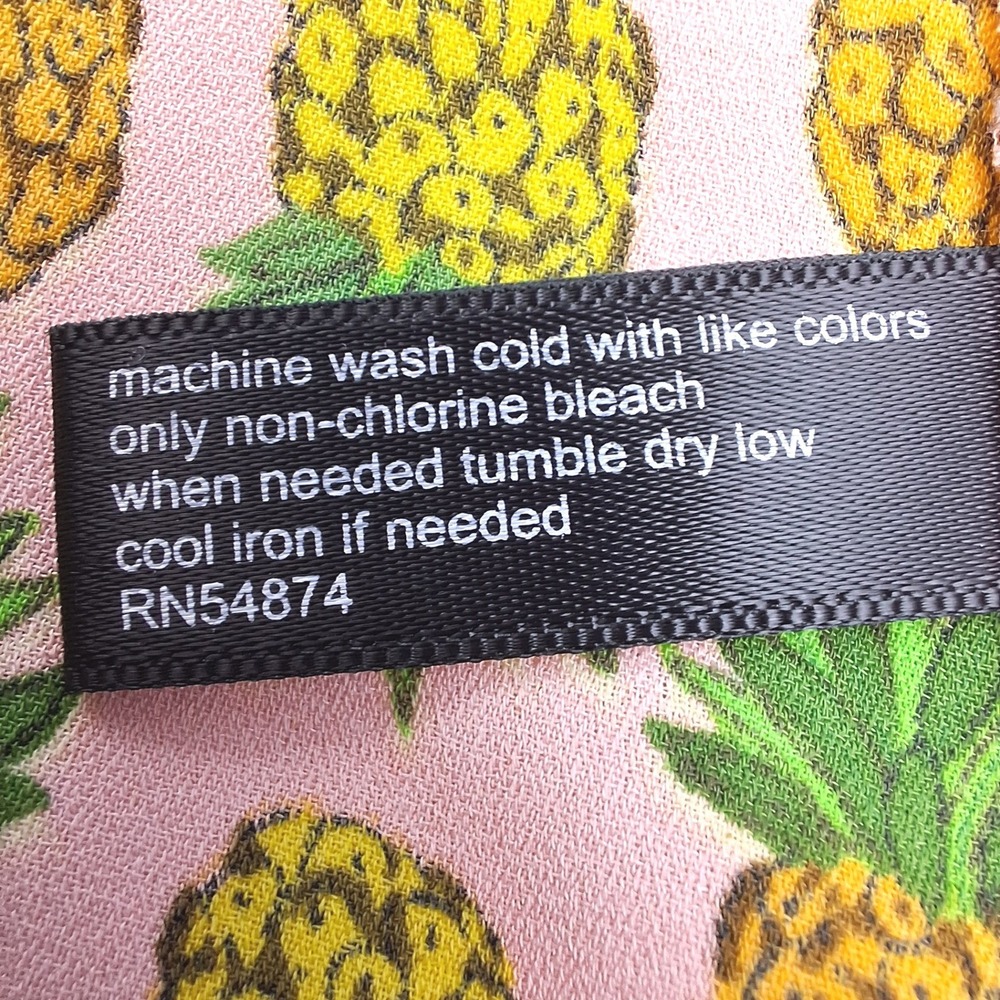 The Limited Blouse Womens Medium Pink Pineapple Print Sleeveless V-Neck Kitsch‎ - Picture 7 of 10